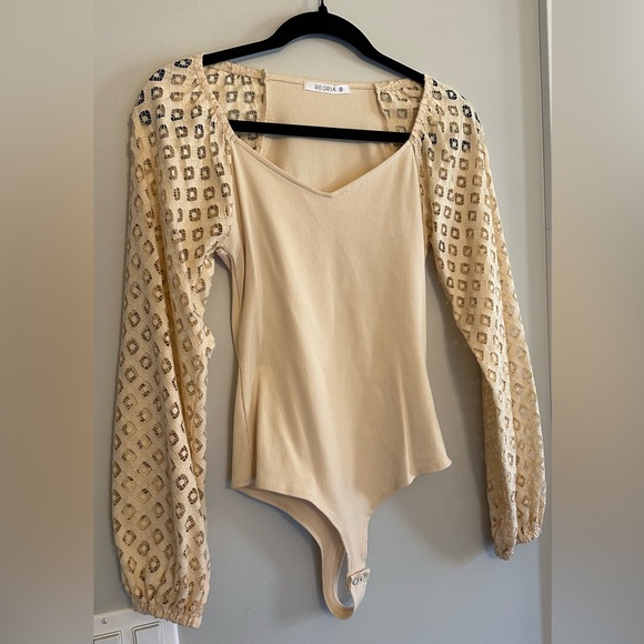 ReoRia Tan Bodysuit - Picture 2 of 2